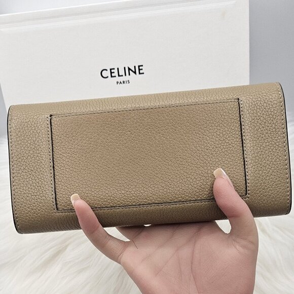 Céline Beige Large Flap Wallet in Grained Calfskin - Picture 7 of 17